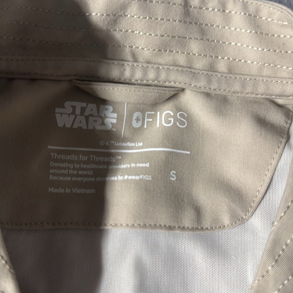 STAR WARS BABY YODA SCRUB SET - Picture 2 of 8